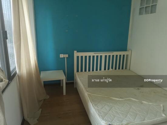 ให้เช่า บ้านเดี่ยว3.5ชั้น(พร้อมดาดฟ้า)  65ตรว. มี5ห้องนอน  อยู่ถ.รัชดาภิเษก  ใกล้ทางด่วนพระราม9/ฟอร์จูน ให้เช่า50,000/เดือน